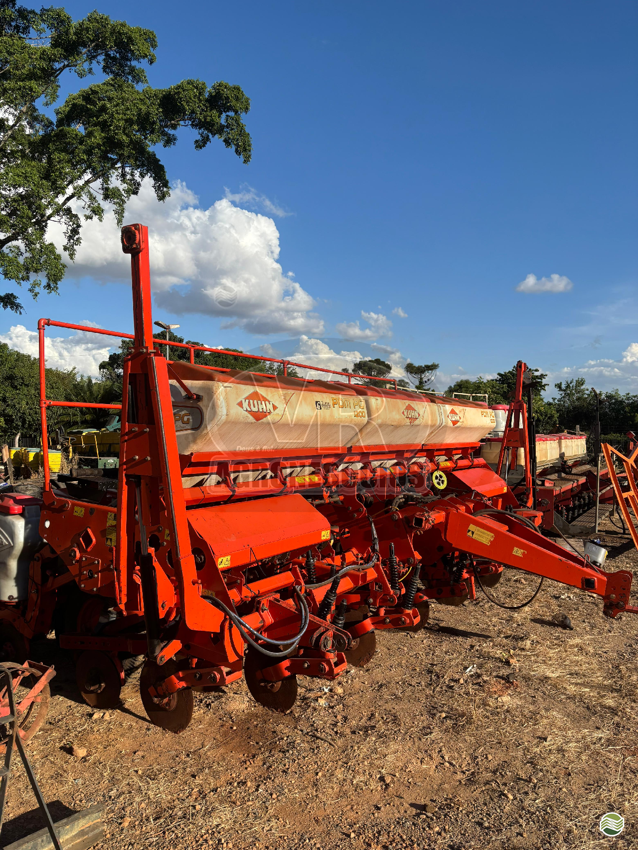 PLANTADEIRA KUHN PDM PG 1200 VR Agronegócios ARAXA MINAS GERAIS MG